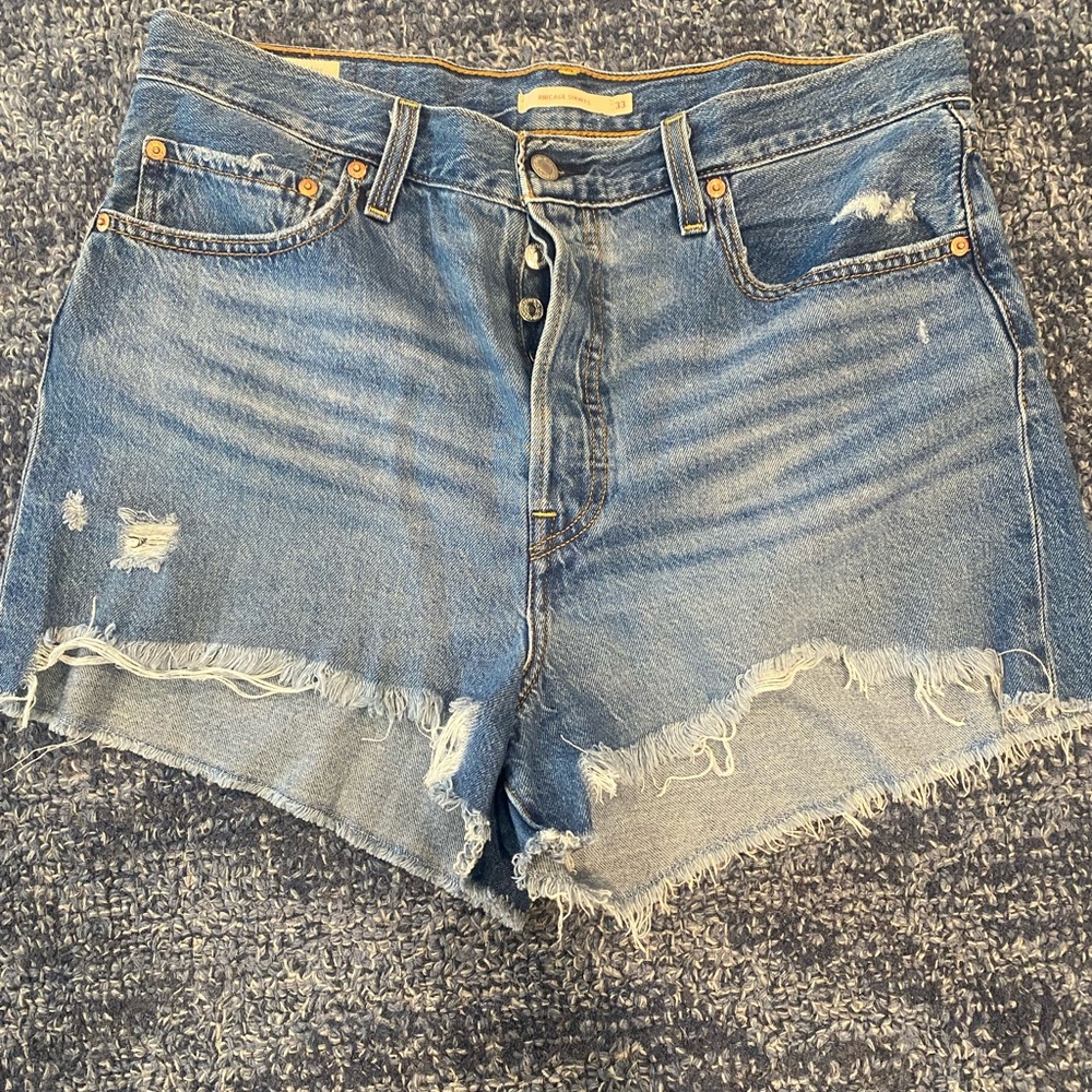 Brand New Levi’s Women’s Ribcage Shorts Noe Departure